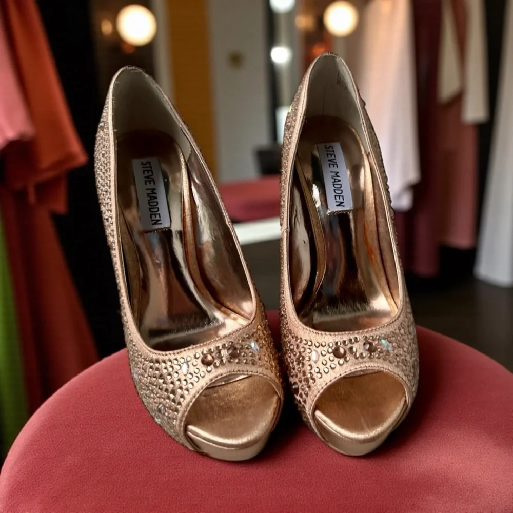 Steve Madden Sparkling Gold Peep-Toe Heels - Picture 3 of 17